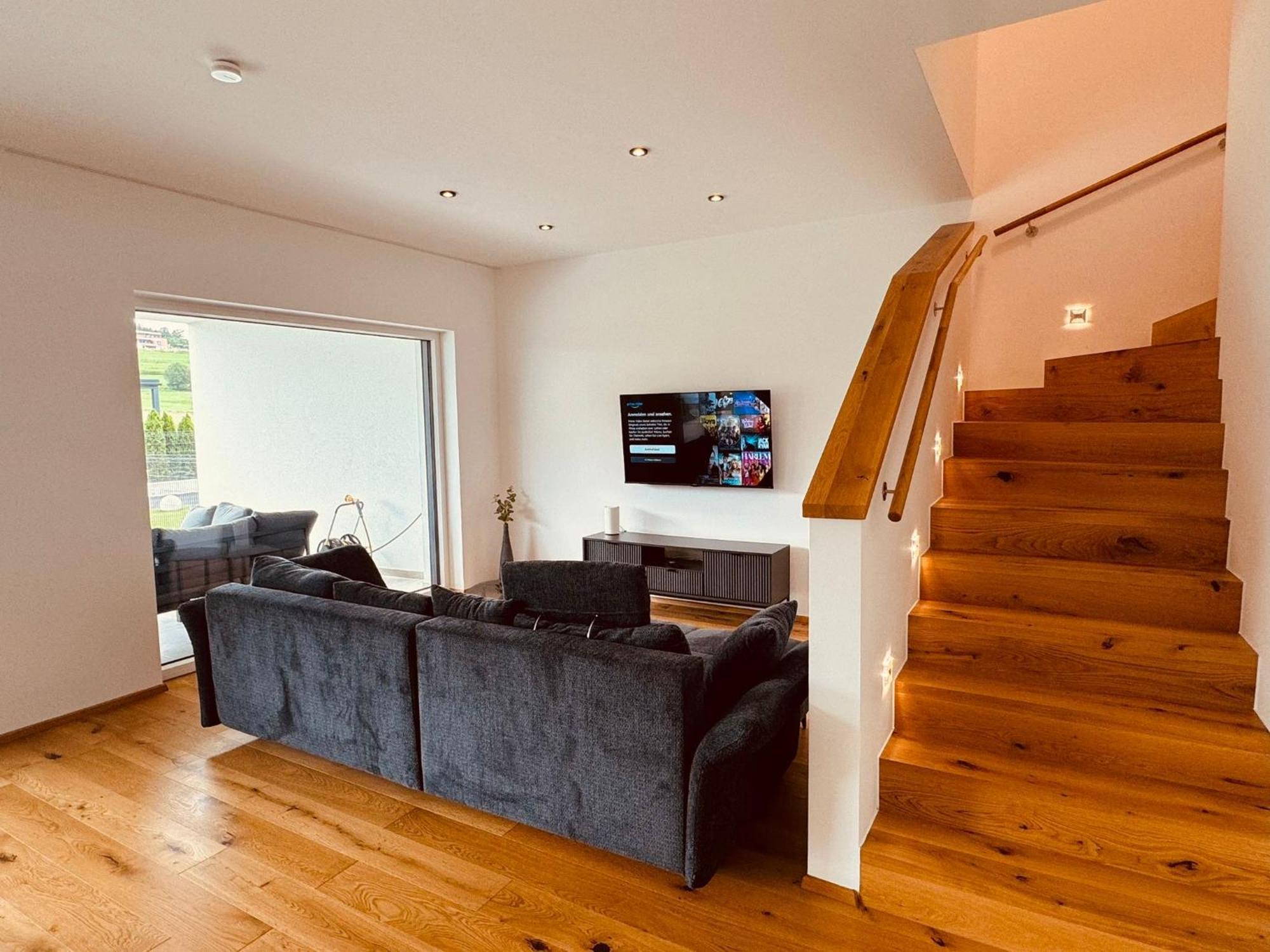 Luxus-Villa In Idyllischer Lage Muttendorf Екстериор снимка